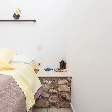 Vesleme Πανσιόν